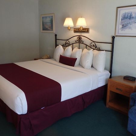 Americas Best Value Inn Saint Ignace Værelse billede