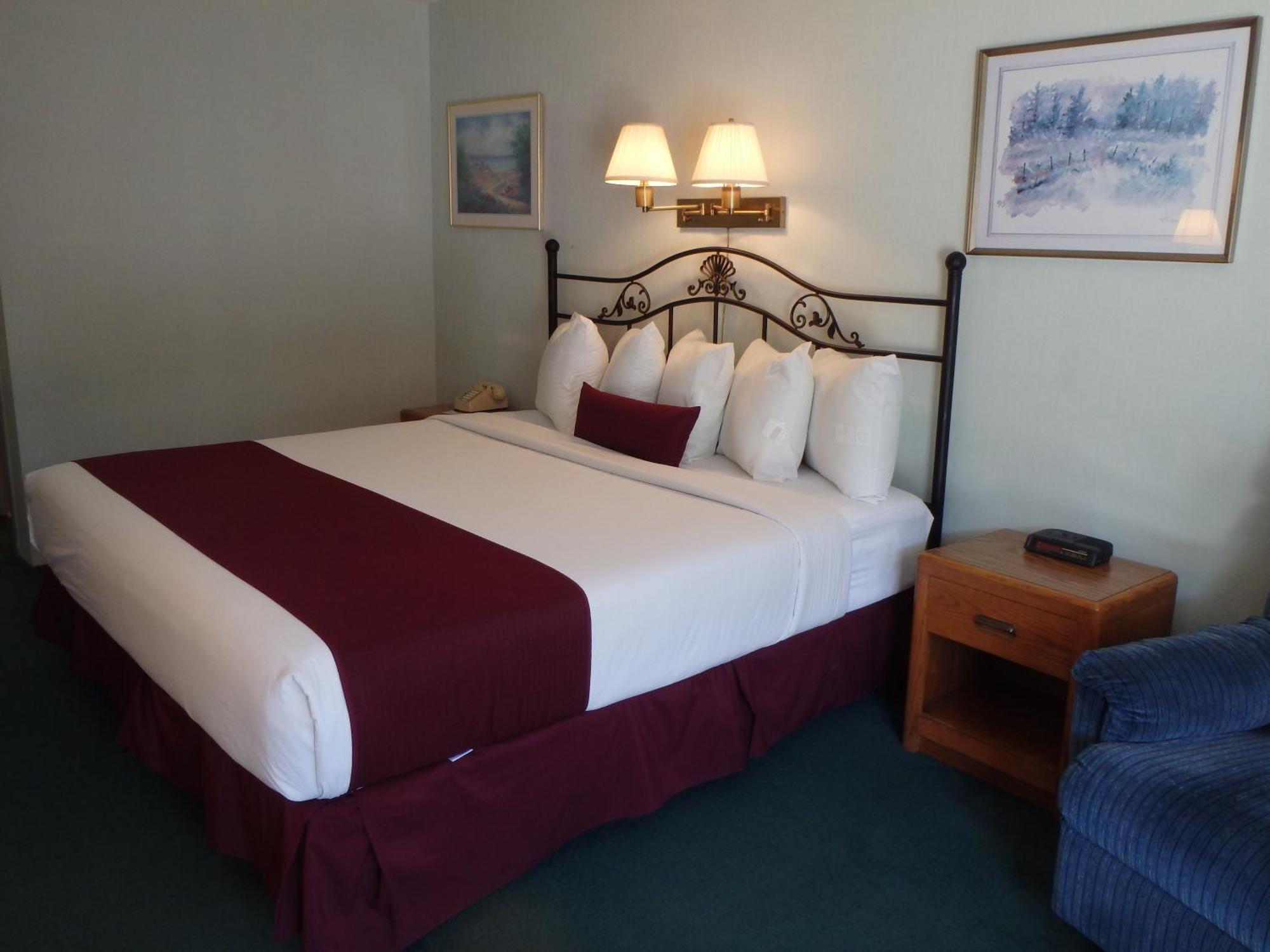 Americas Best Value Inn Saint Ignace Værelse billede