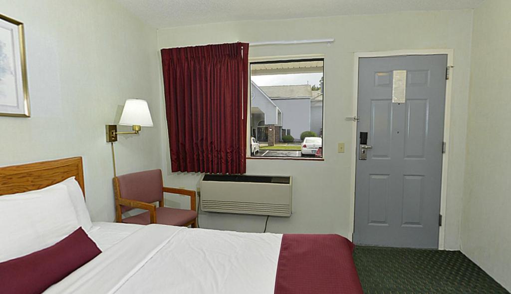 Americas Best Value Inn Saint Ignace Eksteriør billede