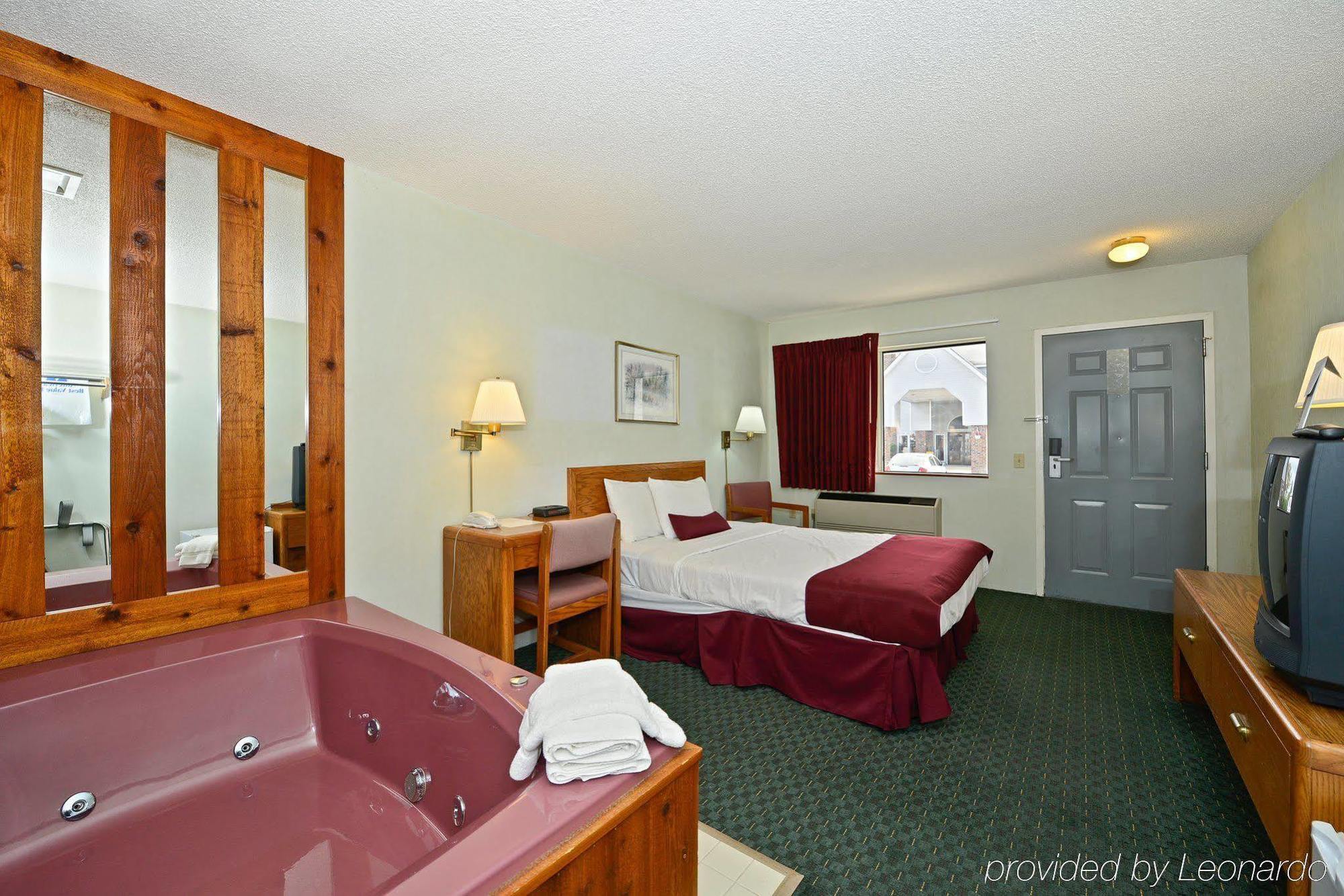 Americas Best Value Inn Saint Ignace Værelse billede