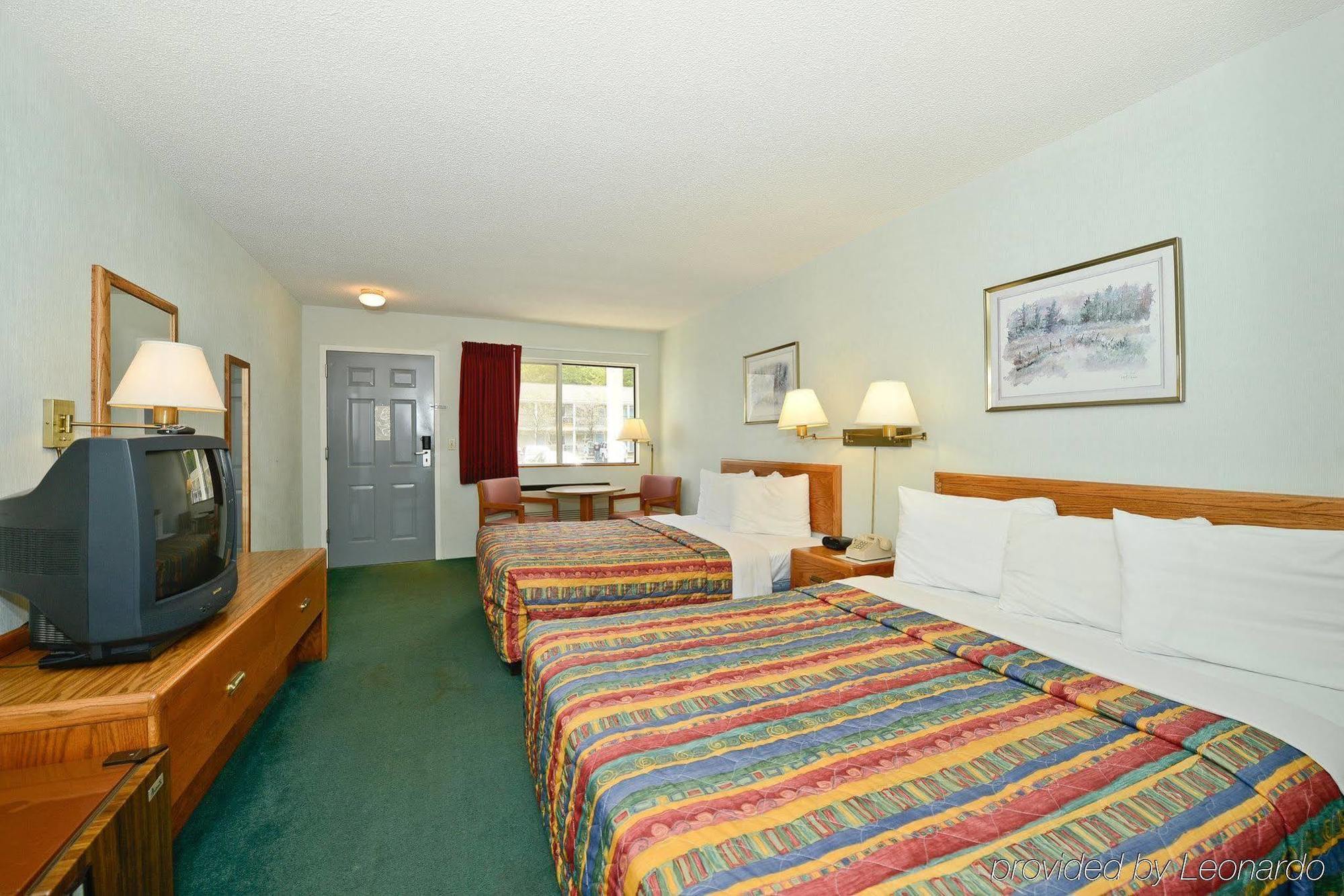 Americas Best Value Inn Saint Ignace Værelse billede